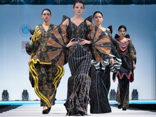 【大思政课·艺术思政】乐鱼网页版登录入口2026届服装与服饰设计专业毕业展演暨第十六届服装模特大赛