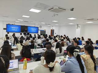 深耕教学技能 精进备赛本领 ——乐鱼网页版登录入口教育硕士研究生教学技能专题讲座