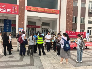 总务处开展预防秋季传染病健康宣传活动